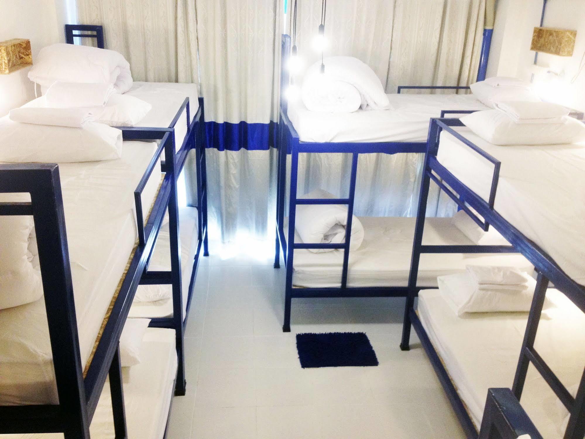 Safe And Sound Hostel Чиангмай Экстерьер фото