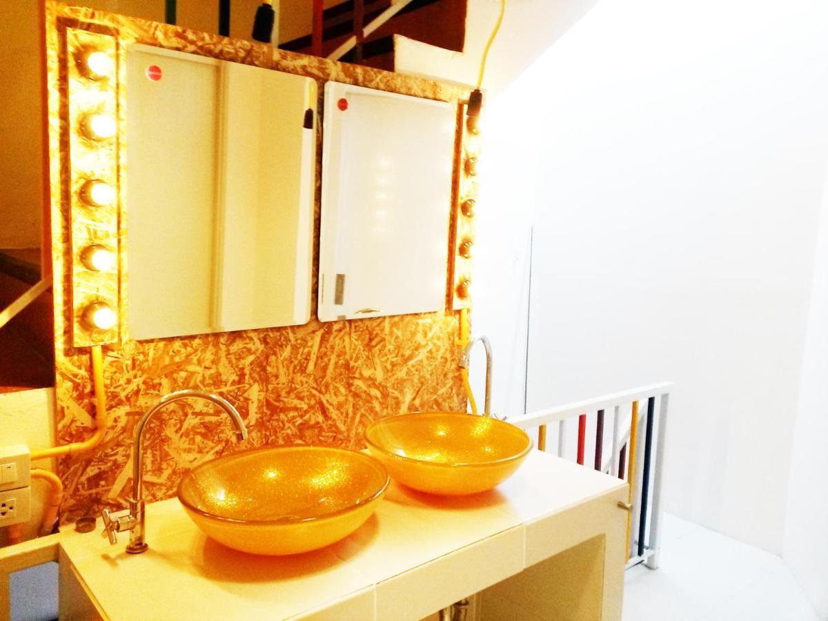 Safe And Sound Hostel Чиангмай Номер фото